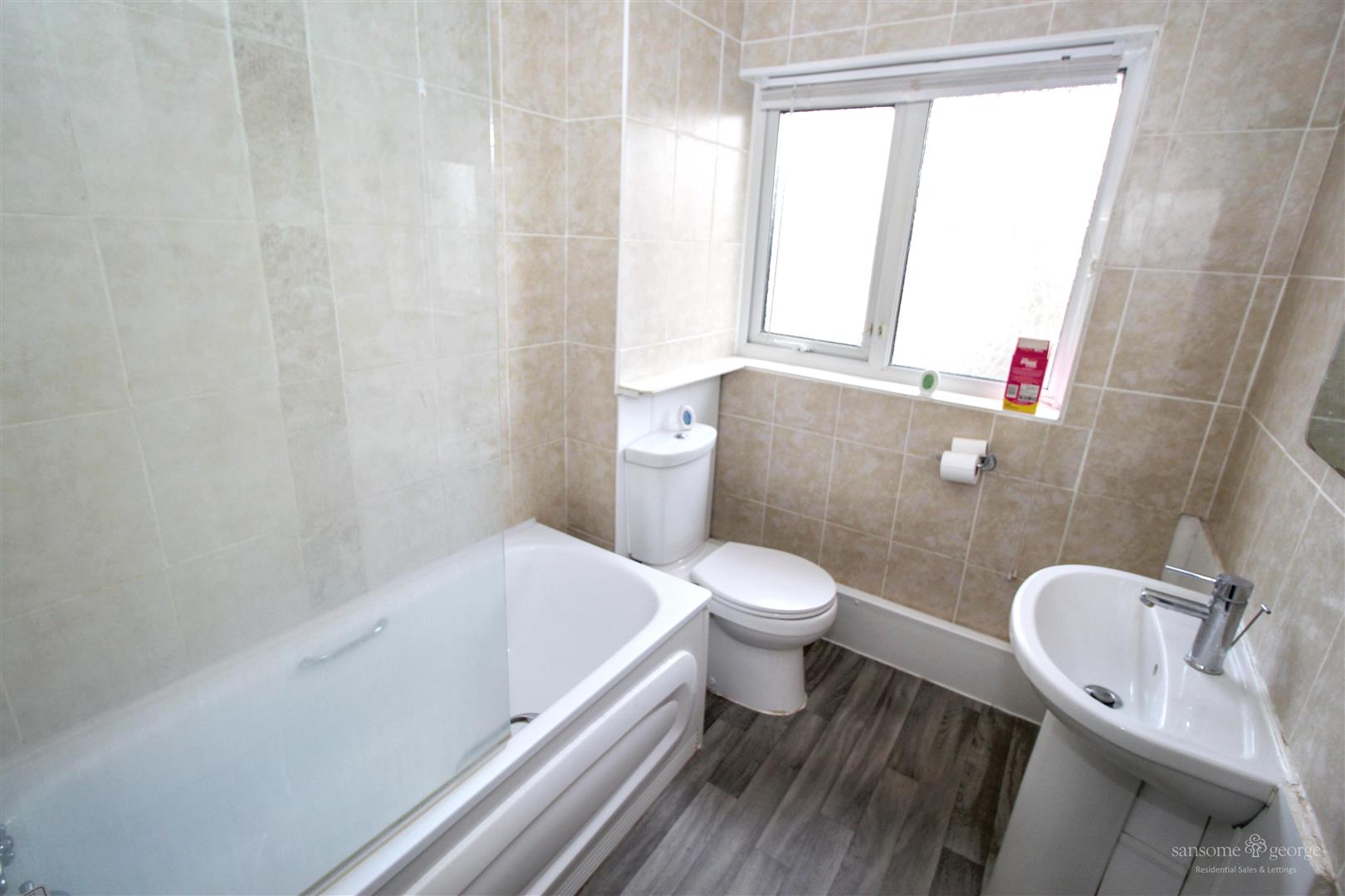Poole Close, Tilehurst, Reading